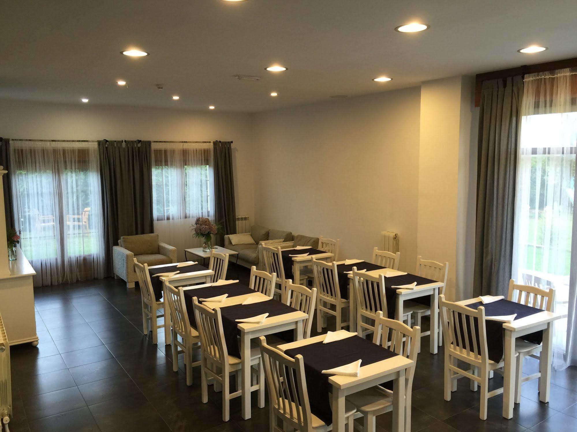Hosteria La Moraleja Solares Buitenkant foto