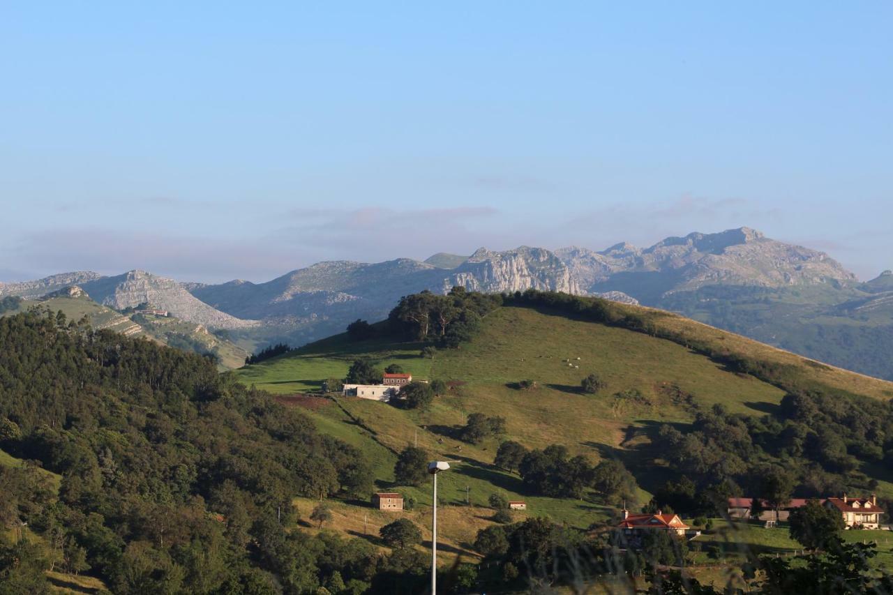Hosteria La Moraleja Solares Buitenkant foto