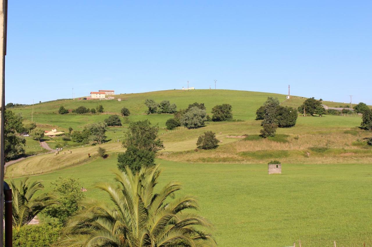 Hosteria La Moraleja Solares Buitenkant foto